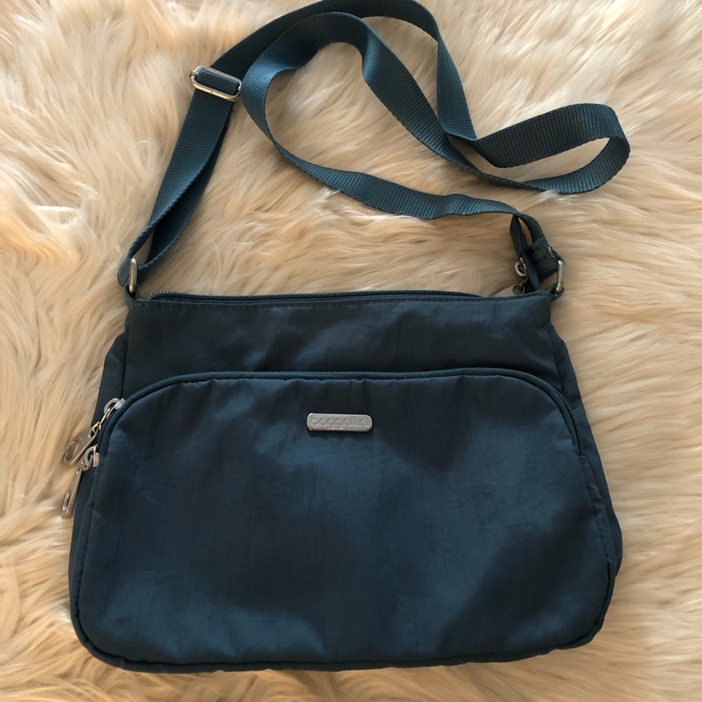 Baggallini blue nylon crossbody handbag